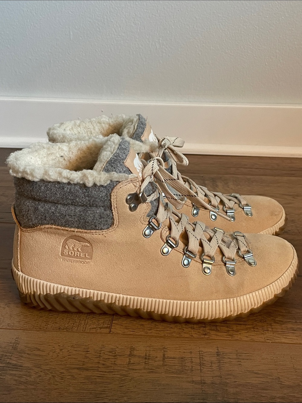 Sorel Out n About Conquest Women’s Boots Size